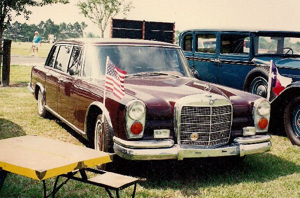 Mercedes 600